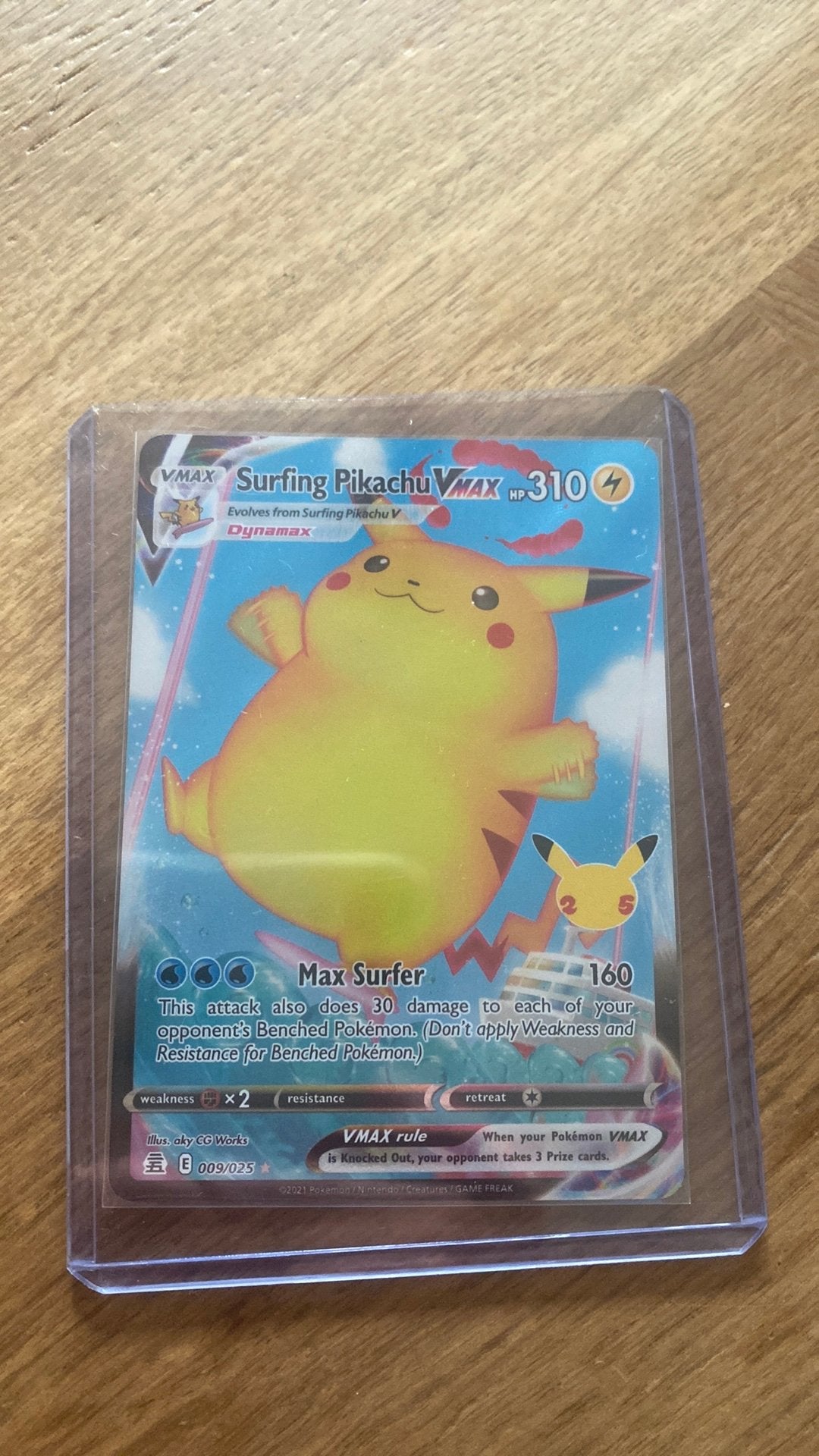 Surfing Pikachu VMAX Pokémon Kaart, Verzenden, Zo goed als nieuw, Losse kaart, Foil