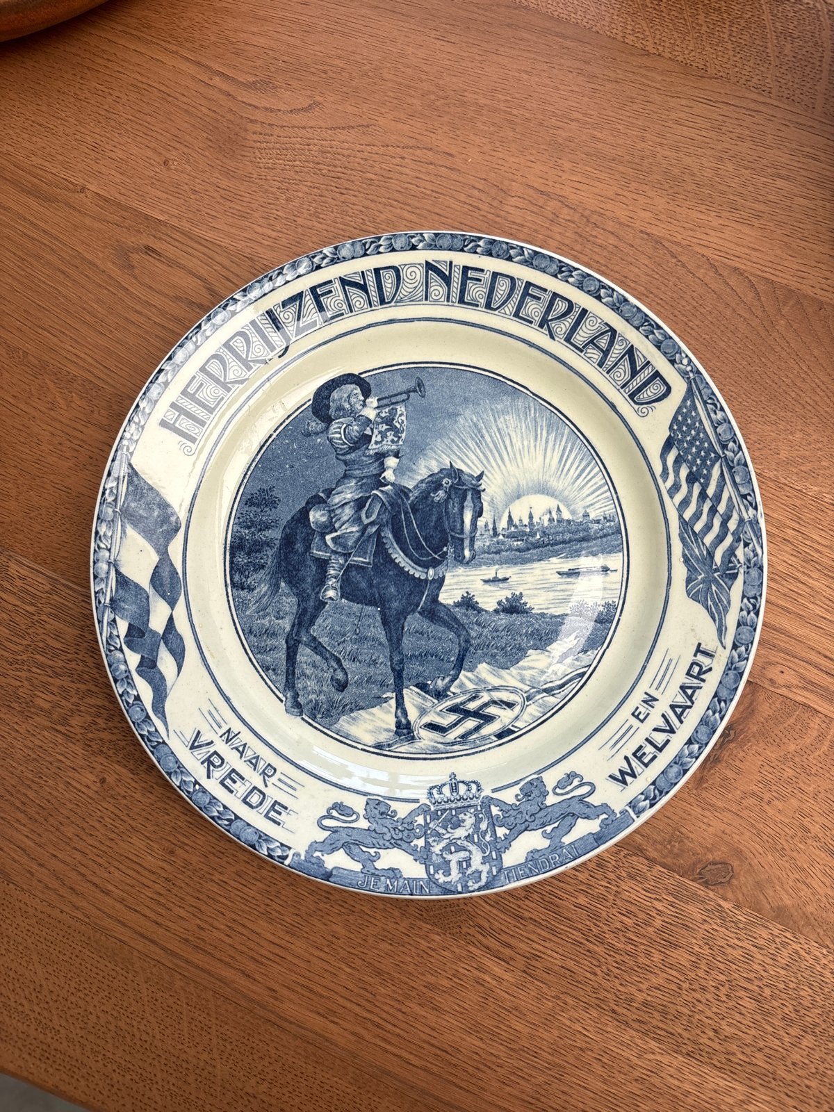 Historisch wandbord Herrijzend Nederland - Société Céramique, Verzenden