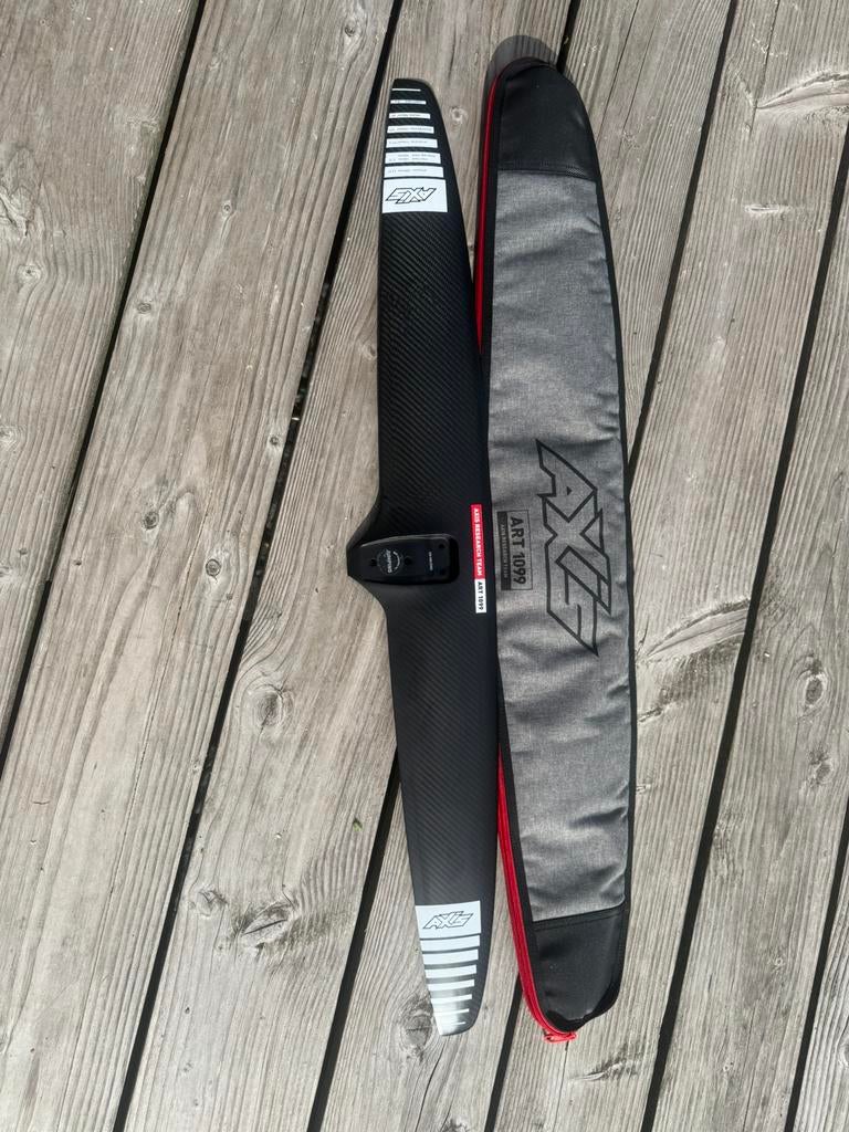 Axis Art1099 foil, Watersport en Boten, Ophalen of Verzenden, Zo goed als nieuw, Wingsurf-hydrofoil
