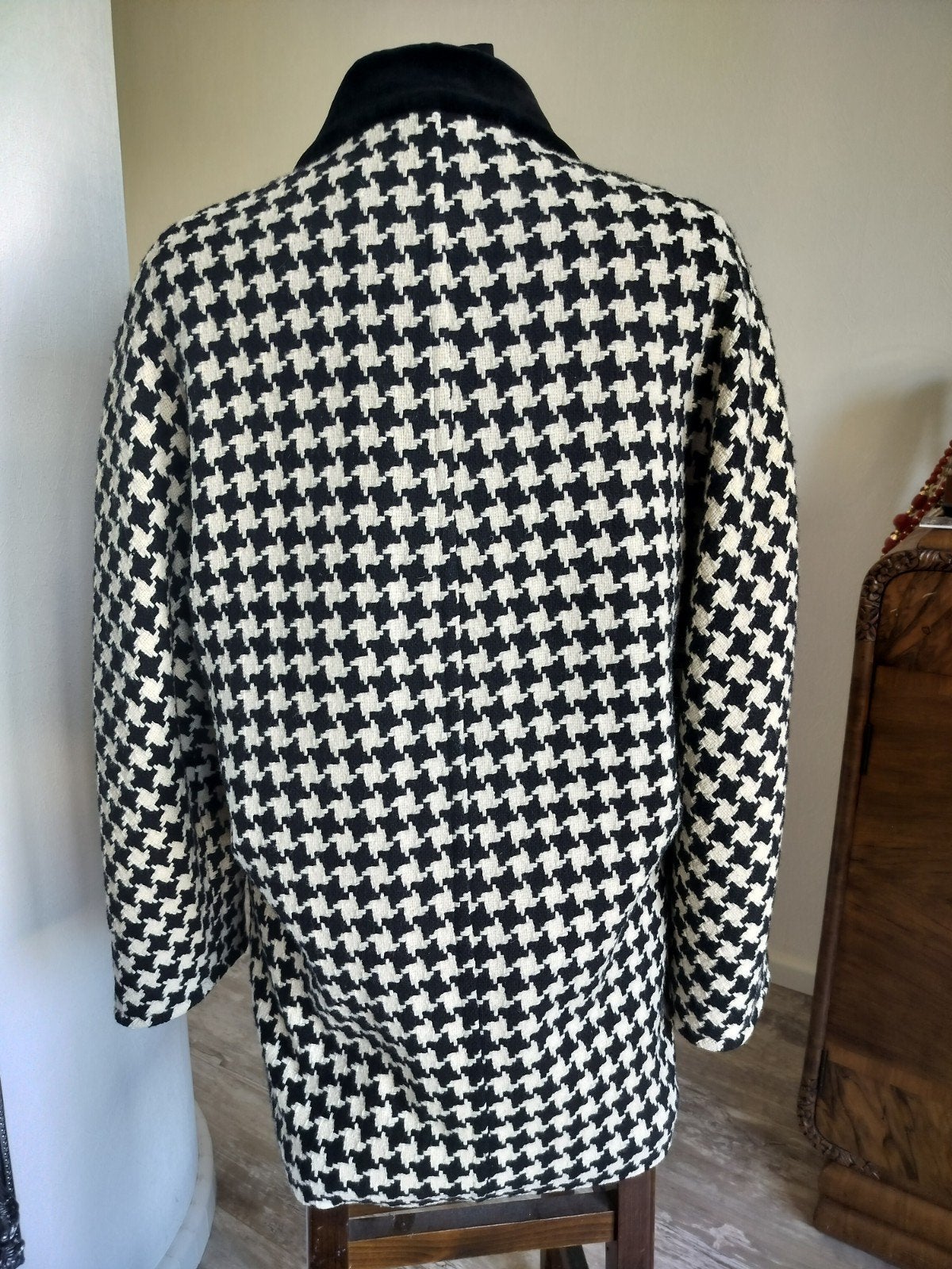 Vintage wollen jas. Pied de Poule, Ophalen of Verzenden, Zo goed als nieuw, Maat 38/40 (M), Zwart