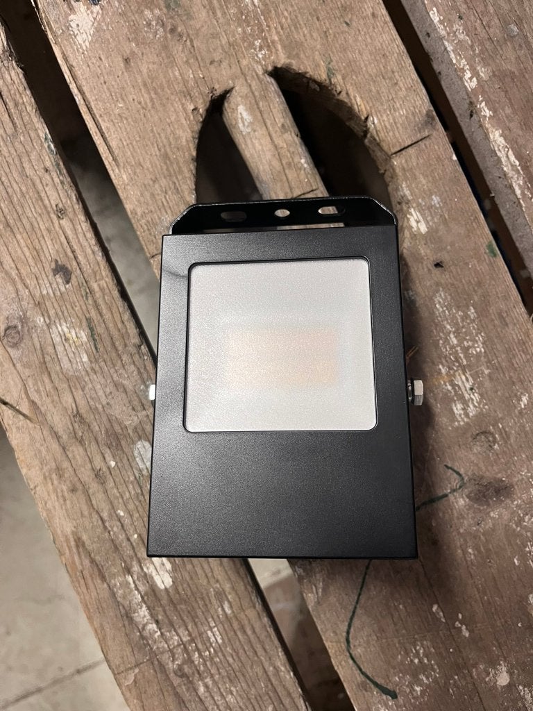 LED schijnwerper / buitenverlichting – 9,5W – Nieuw, Minder dan 50 watt, Overige typen, Ophalen of Verzenden, Netvoeding