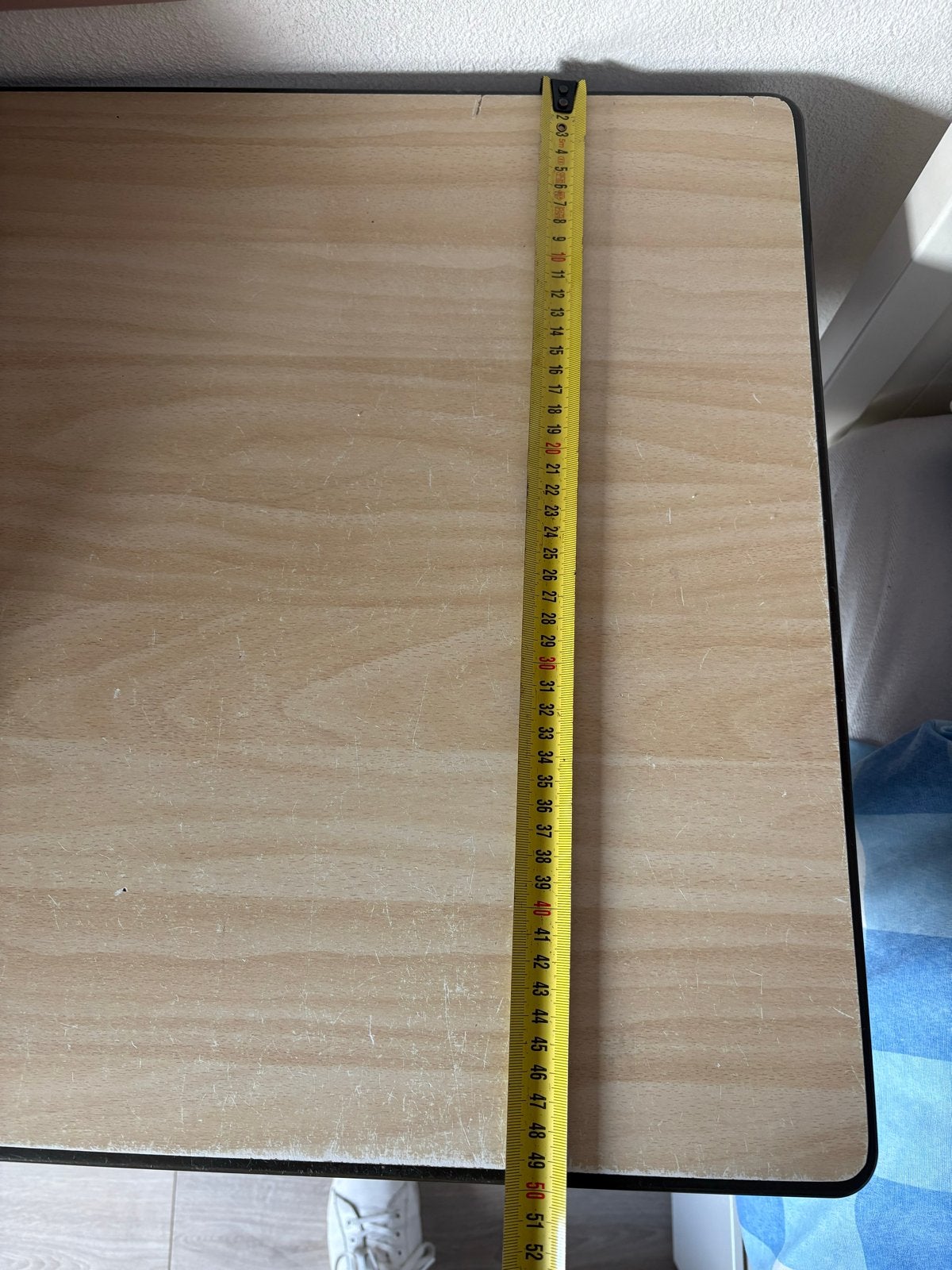 Vintage schoolbureau met lade, vak  en bijpassende stoel, Huis en Inrichting, Bureaus, Ophalen, Gebruikt, Kinderbureau, 50 cm