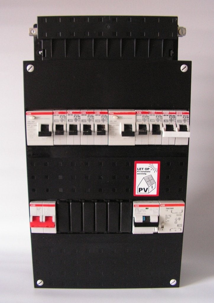 ABB busboard 1-fase 8 groepenkast met alamat voor PV, Ophalen of Verzenden, Gebruikt, ABB, Groepenkast