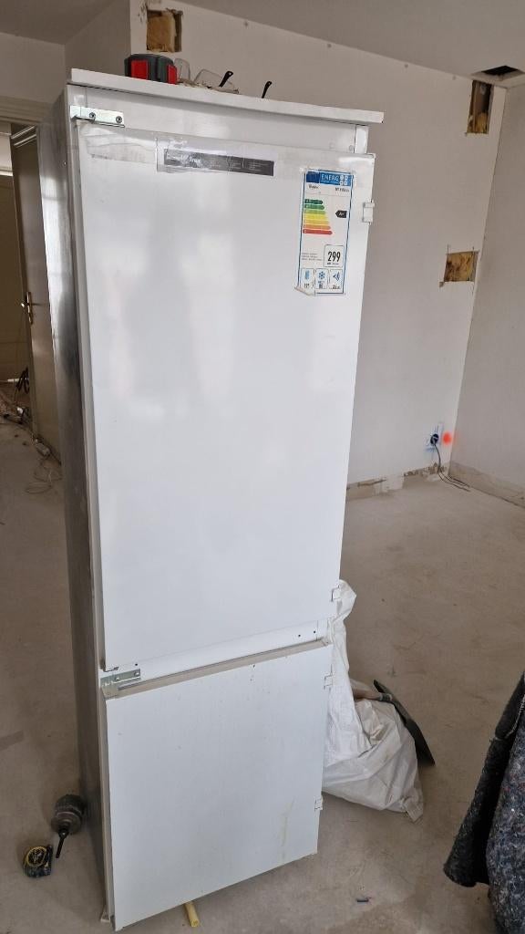 Whirlpool Built-in fridge freezer A+, Ophalen, 150 tot 200 liter, Gebruikt, 160 cm of meer