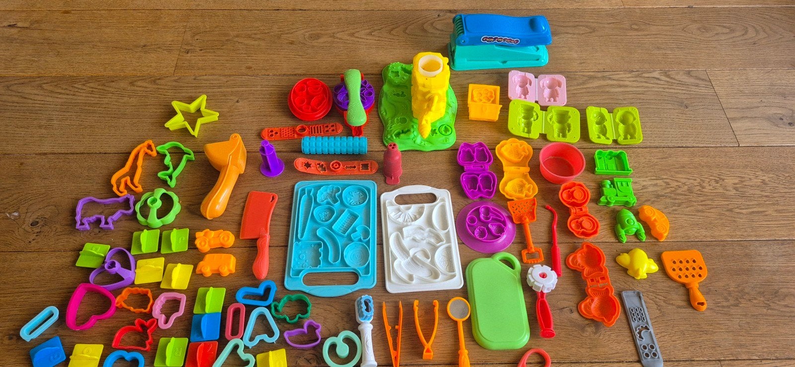 Grote set klei-accessoires / Play-Doh vormen en tools, Kinderen en Baby's, Speelgoed | Educatief en Creatief, Ophalen of Verzenden