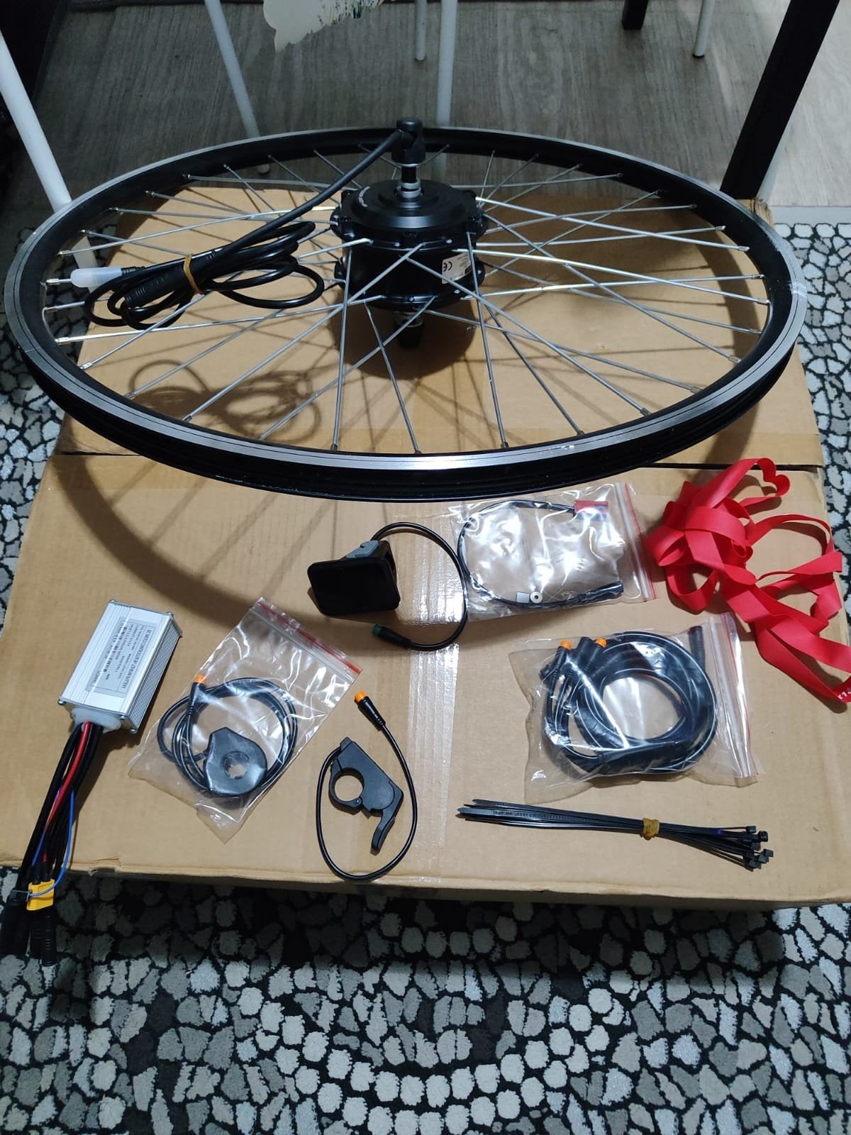 Elektrische Fiets Ombouwset 28 inch Voorwiel 250W, Fietsen en Brommers, Ophalen, Nieuw