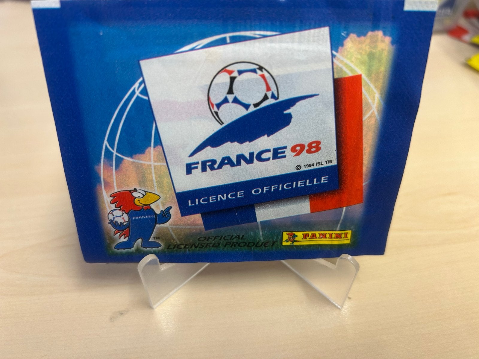 Panini France 98 WK gesloten stickerzakje, Ophalen of Verzenden, Zo goed als nieuw, Sport
