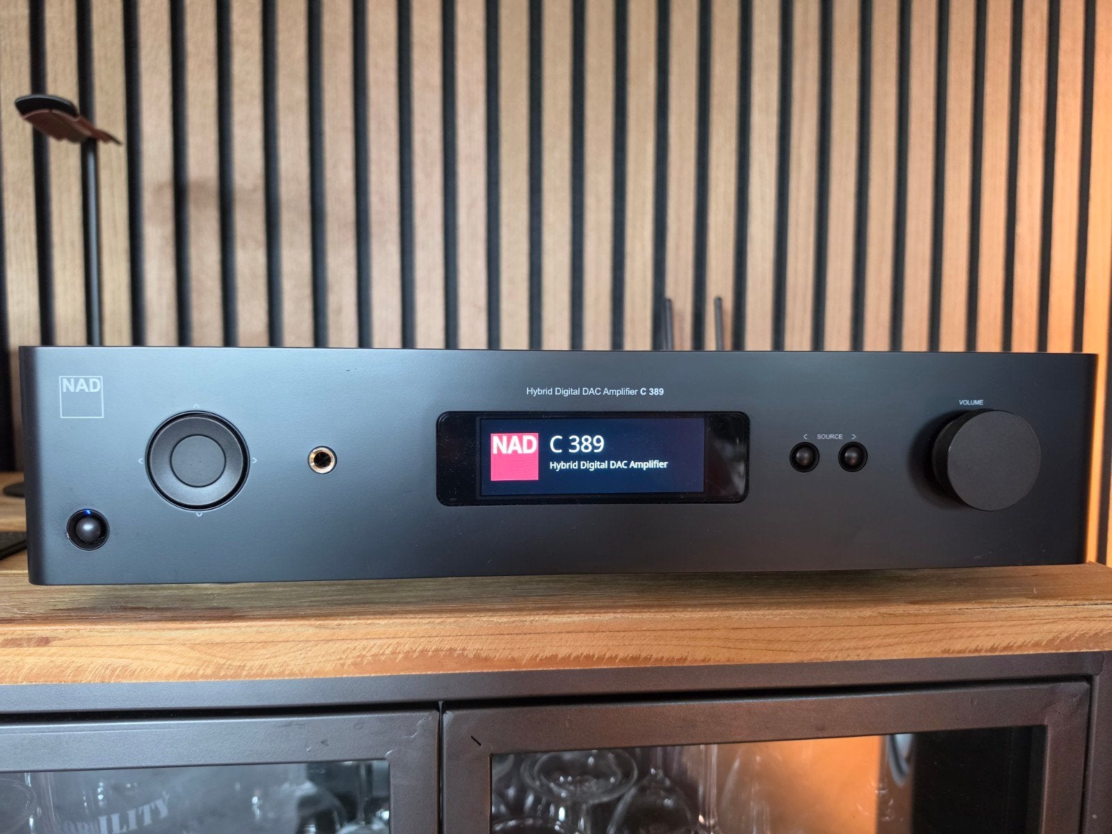 NAD C389 met BluOS module en Dirac (zo goed als nieuw)