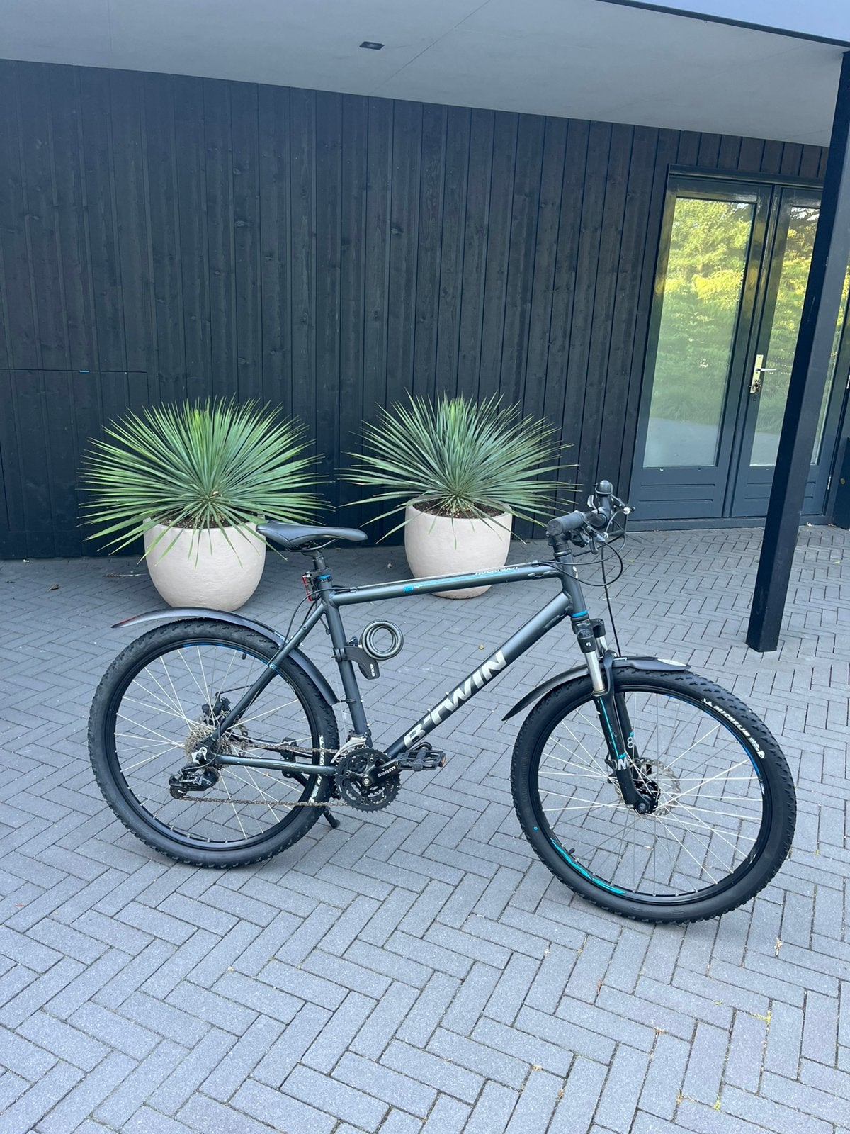B-Twin rockrider 500 met schijfremmen en 21 versnellingen, Ophalen of Verzenden, Zo goed als nieuw, 26 inch of meer