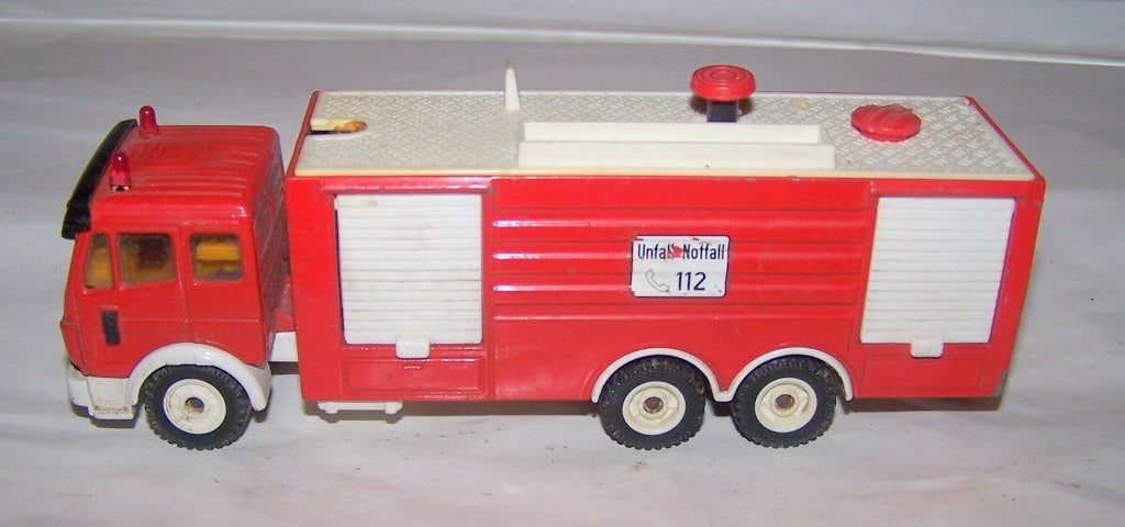 Diecast brandweer spuitwagen model. L. 17,5 cm., Ophalen of Verzenden, Zo goed als nieuw, Bus of Vrachtwagen, Overige merken