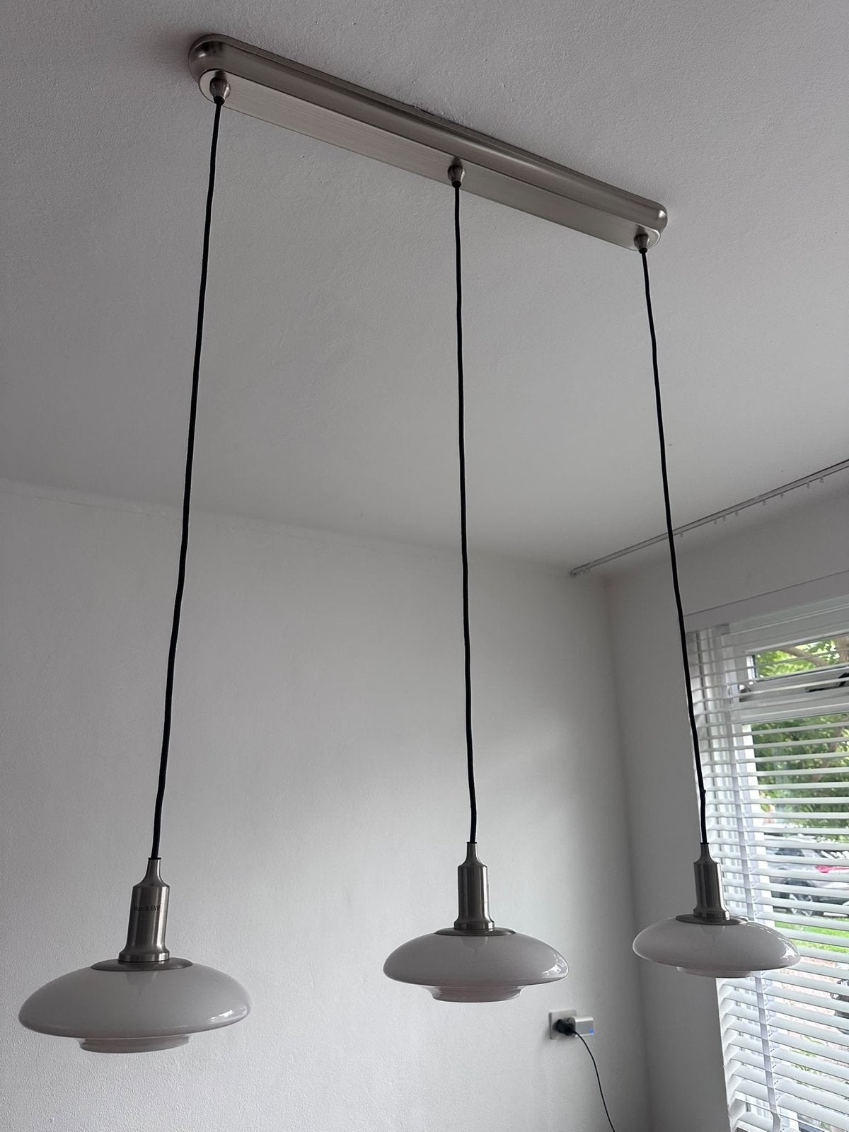 Moderne hanglamp met 3 glazen kappen van Ikea, Ophalen, Gebruikt, Glas, E14 (klein)