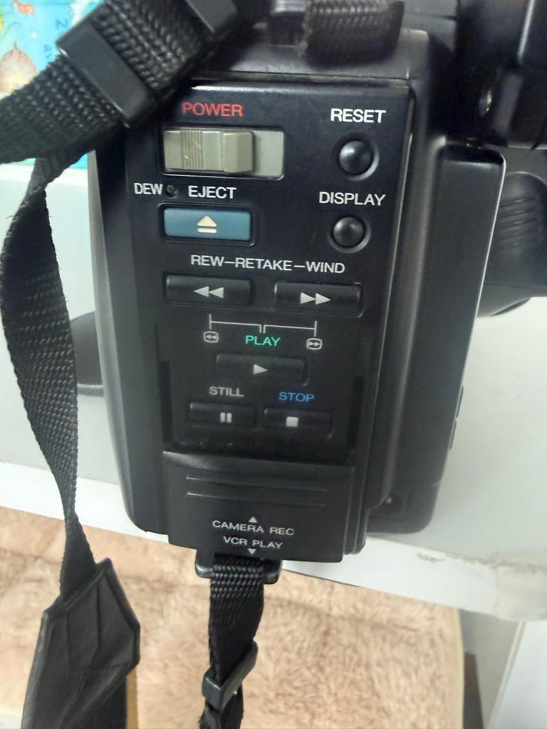 Philips Explorer VHS-C Camcorder DEFECT, Audio, Tv en Foto, Videocamera's Analoog, Ophalen of Verzenden, VHS-C of SVHS-C, Camera