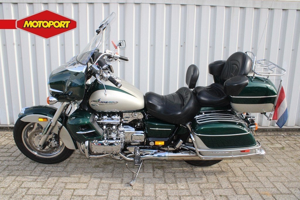 Honda F6C VALKYRIE (bj 1999), Chopper, Mc.benelux@honda-eu.com, Doornveld 180
B-1731  Zellik, BE, Gebruikt