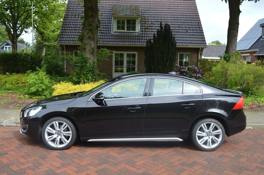 Volvo S60 2.0T Summum Org NL/NAP/Navi/leer, Euro 5, Zwart, 4 cilinders, S60