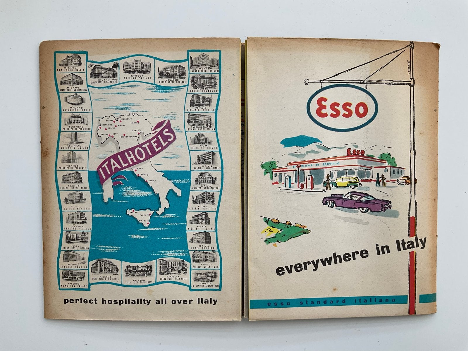 Vintage routekaartje Italië Esso - Vintage reisgids, Europa, Ophalen of Verzenden, Brochure, Gelezen