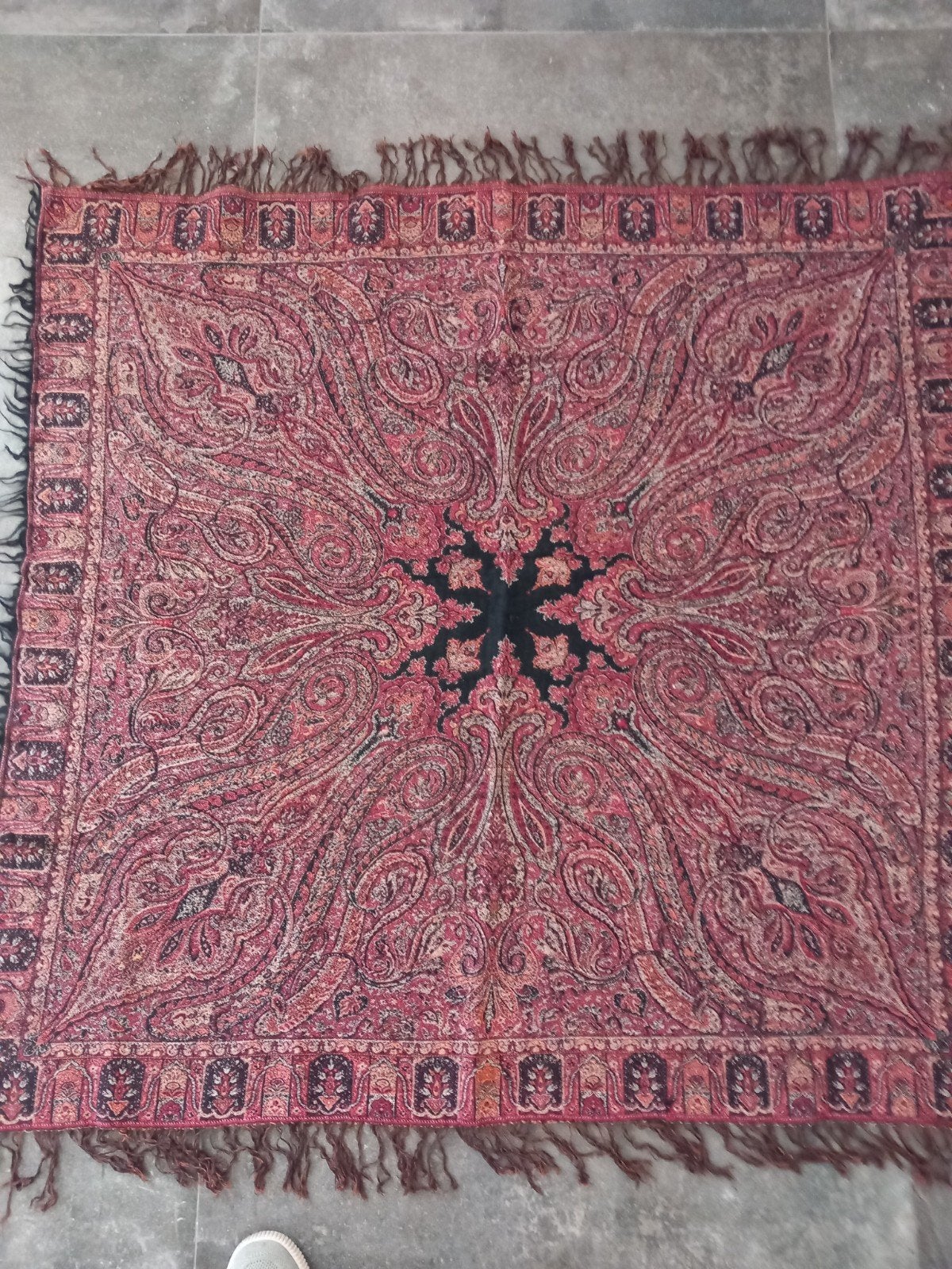 Antiek worteldoek 125x125 cm, Antiek en Kunst, Antiek | Kleden en Textiel, Ophalen of Verzenden