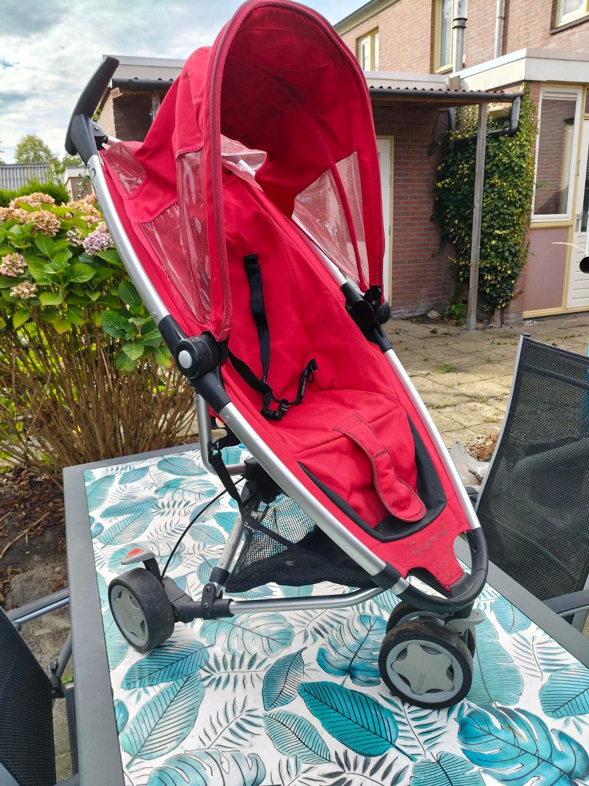 Compacte Quinny kinderwagen - Ideaal voor onderweg!, Kinderen en Baby's, Ophalen, Gebruikt, Quinny, Zonnekap
