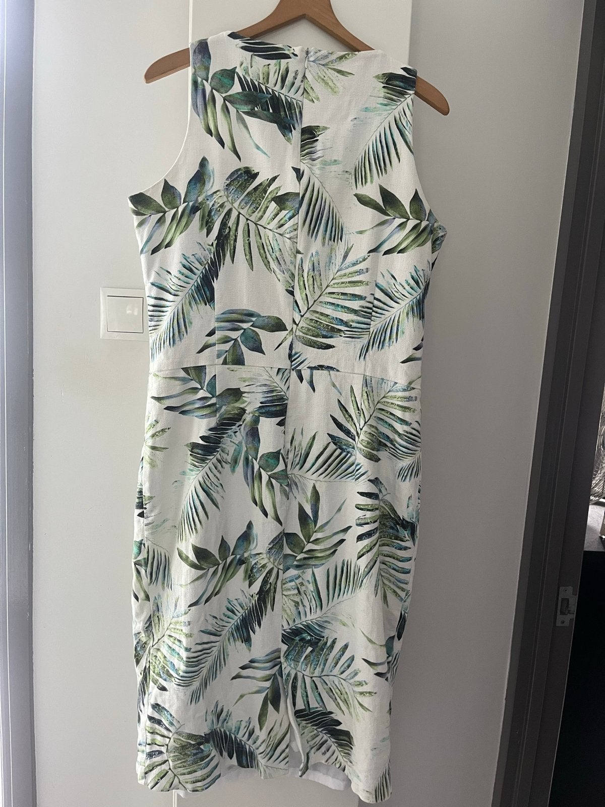 Longlady Jurk met Tropische Print - Maat 42, Kleding | Dames, Jurken, Zo goed als nieuw, Maat 42/44 (L), Wit, Onder de knie, Ophalen of Verzenden