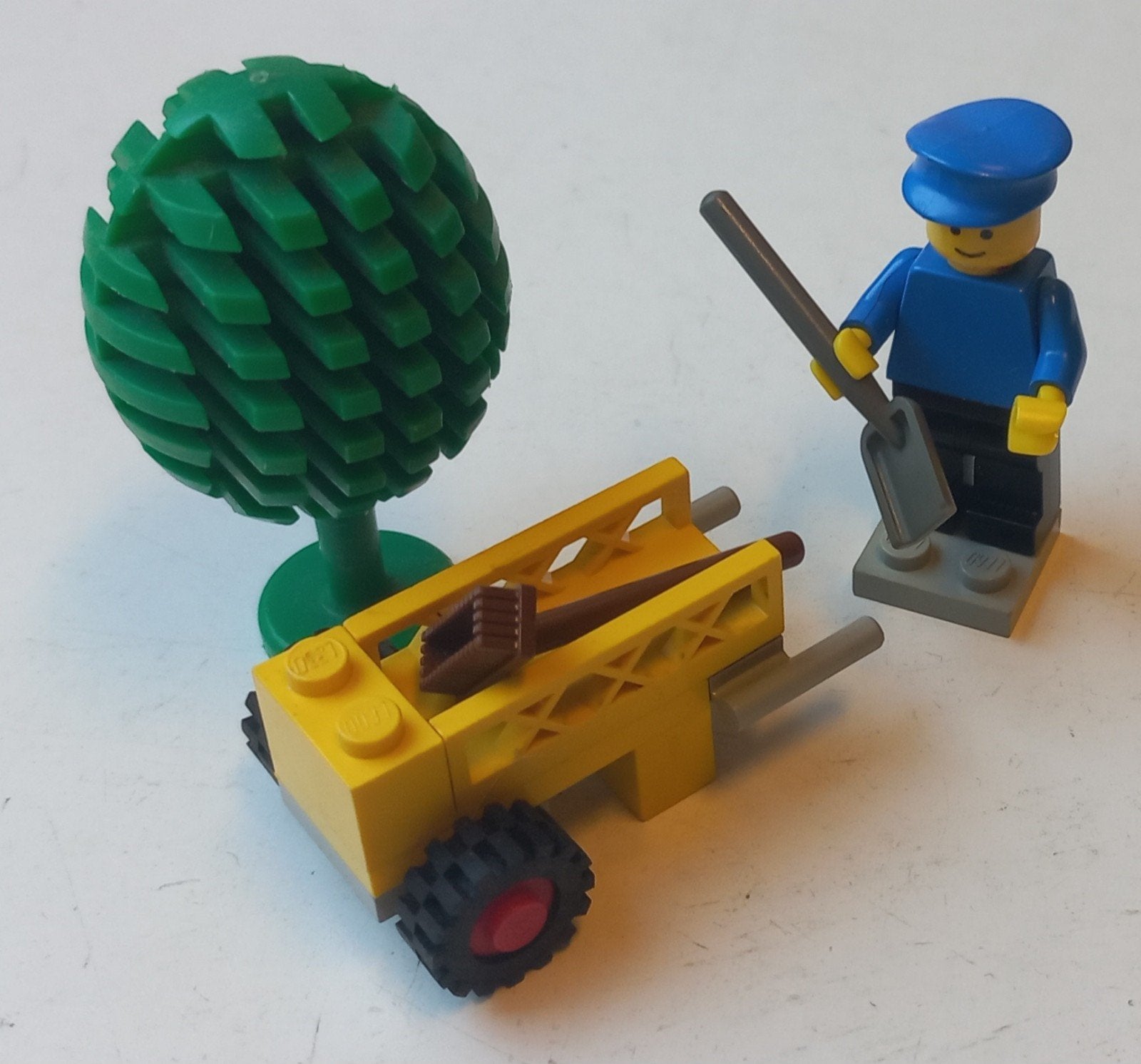 605 Lego vintage straatveger., Gebruikt, Lego, Ophalen of Verzenden, Inclusief instructies