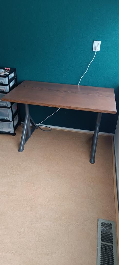 Ikea bureau Idasen, Huis en Inrichting, Bureaus, Ophalen, Zo goed als nieuw