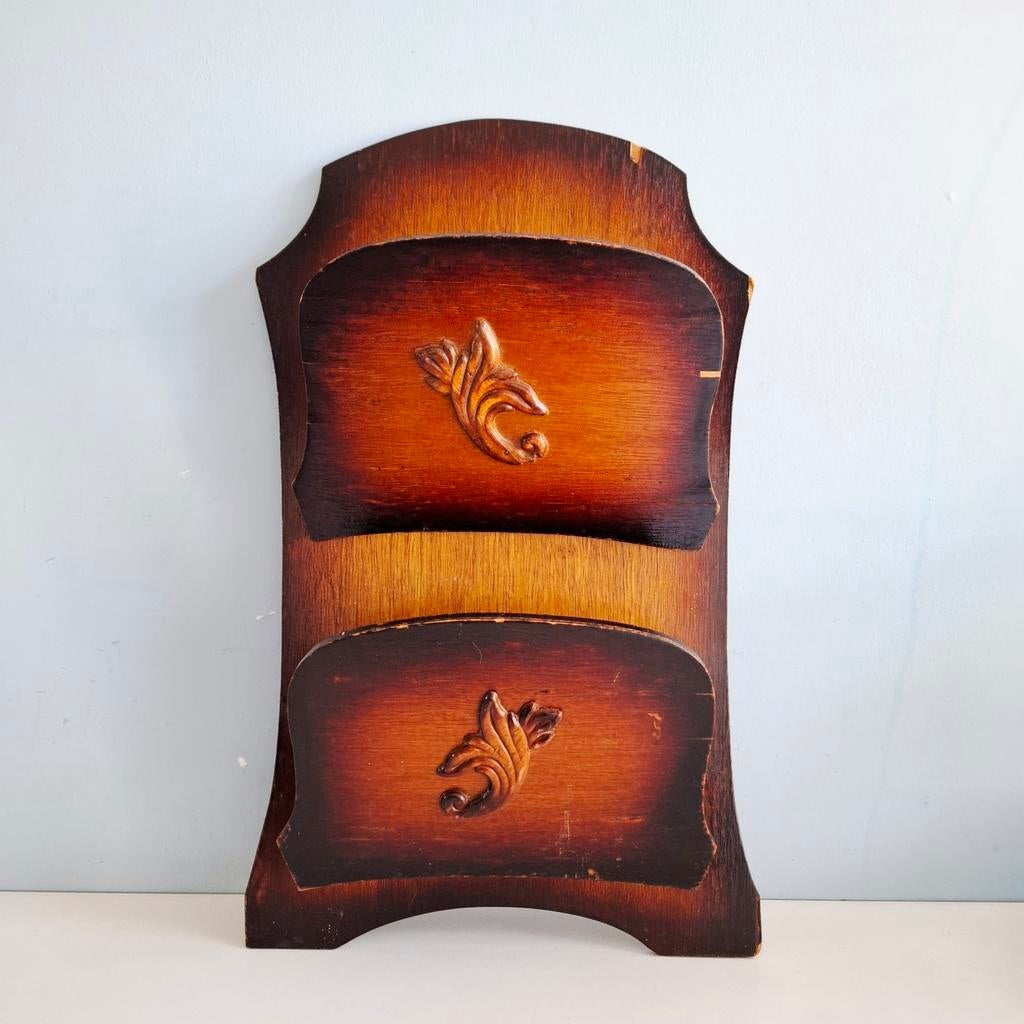 Vintage houten brievenhouder met houtsnijwerk, Ophalen of Verzenden