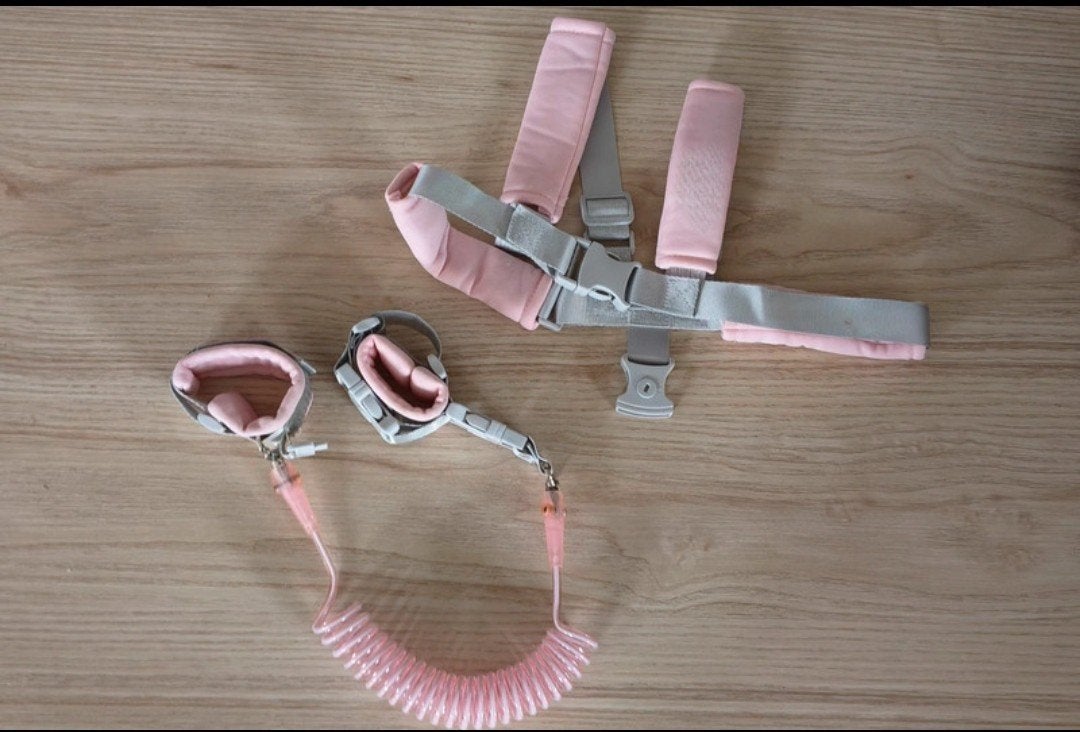 MijnNami Luxe 3-in-1 Veiligheidstuigje met Kinderslot (Roze), Ophalen of Verzenden, Zo goed als nieuw