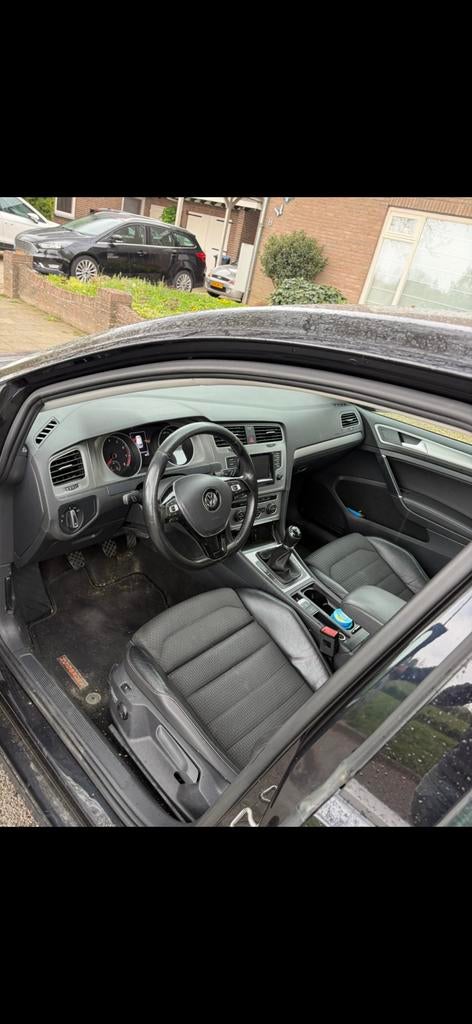 Volkswagen Golf 1.2 TSI 77KW 5D 2014 Zwart, Voorwielaandrijving, 4 cilinders, 610 kg, Handgeschakeld