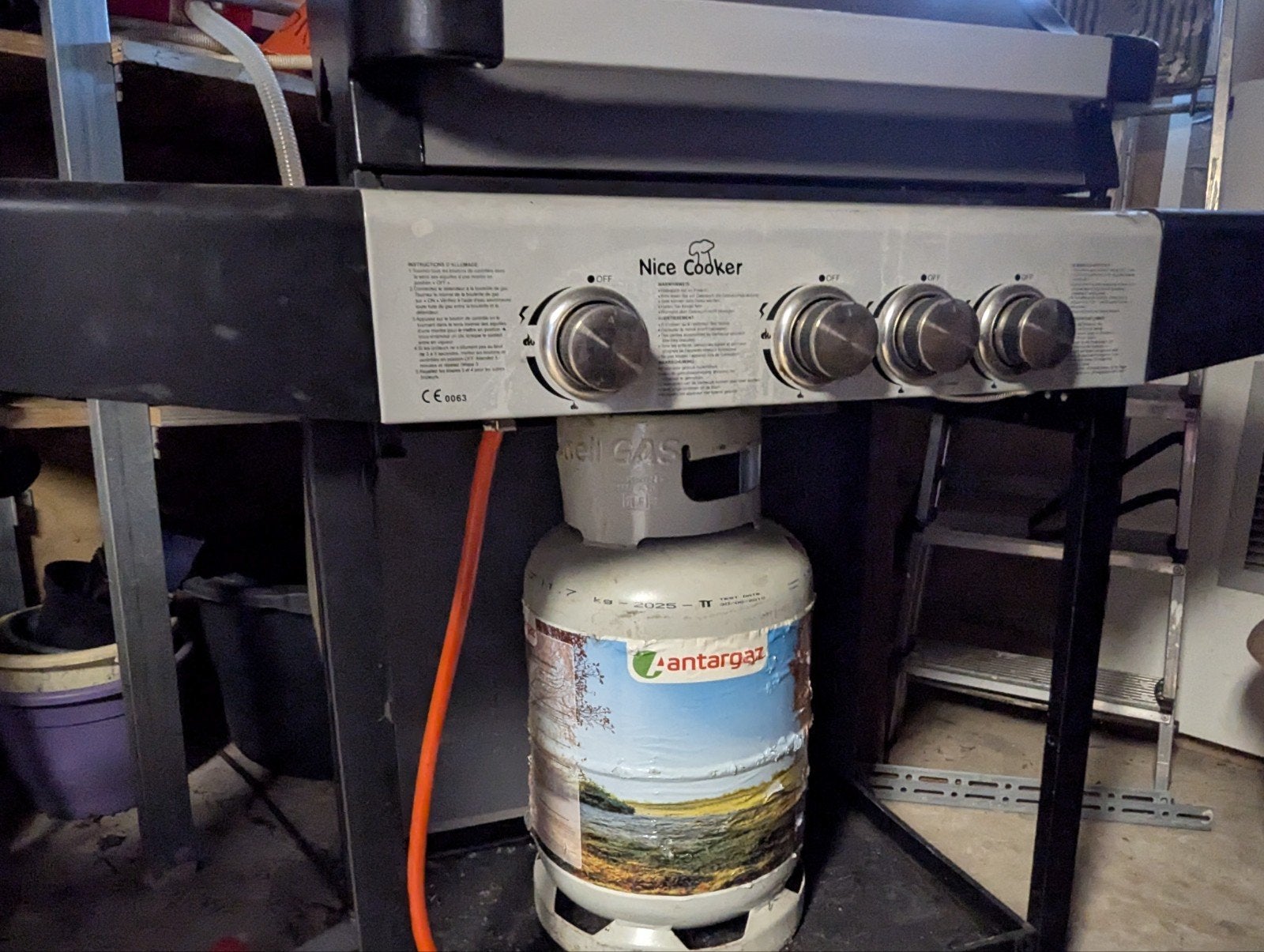 Nice Cooker gasbarbecue, Ophalen