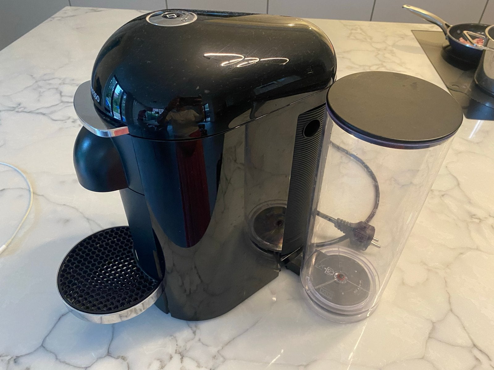 Nespresso Vertuo koffiemachine, Ophalen, Gebruikt, 10 kopjes of meer, Koffiemachine