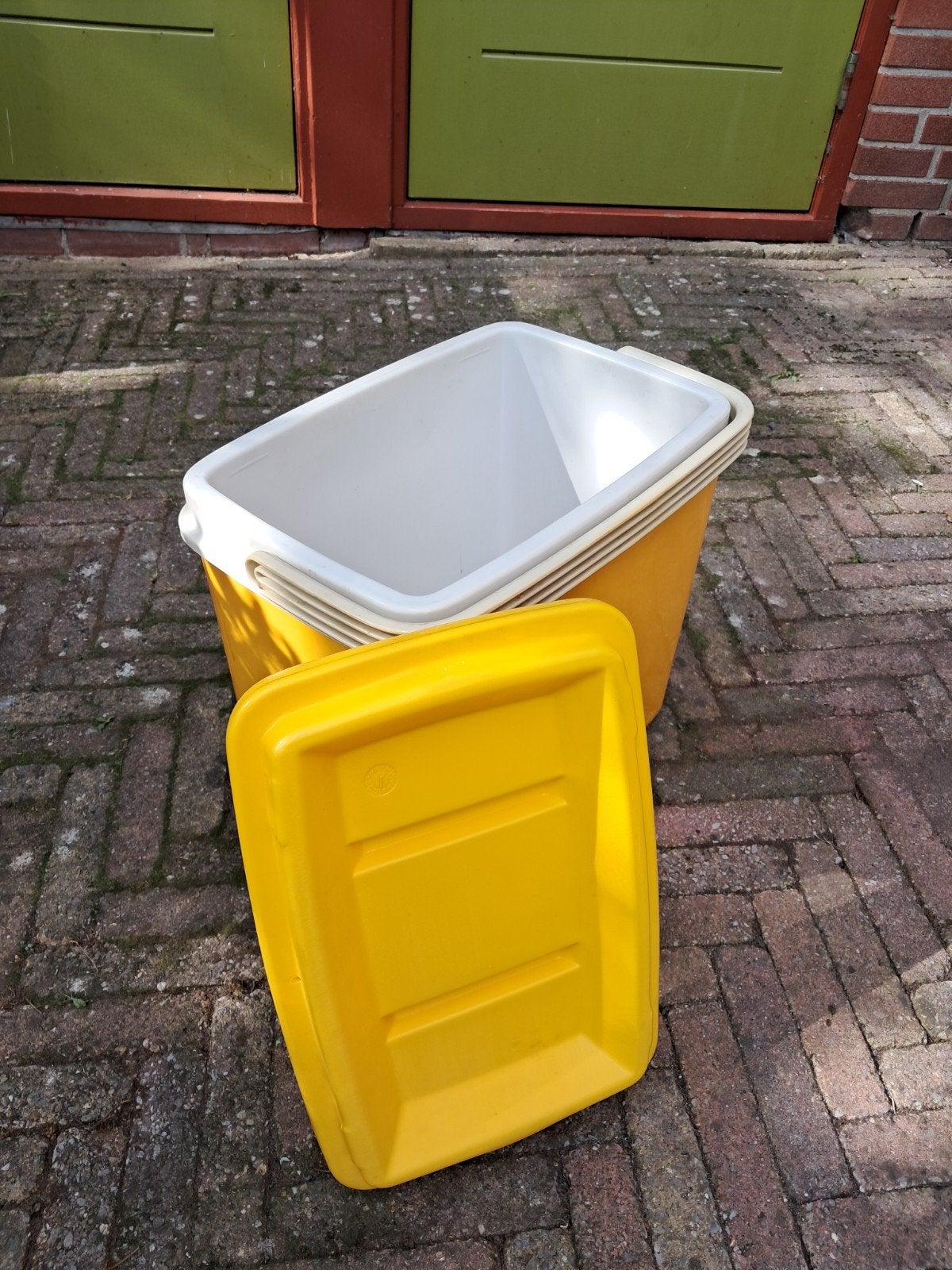 Gele vintage koelbox - Perfect voor picknicks!, Ophalen of Verzenden, Gebruikt, Koelbox, Koelelement