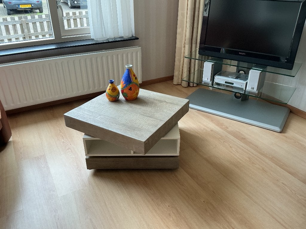 Moderne Salontafel met draaibaar bovenkant, Huis en Inrichting, Tafels | Salontafels, Ophalen, Overige materialen, Gebruikt, 50 tot 100 cm