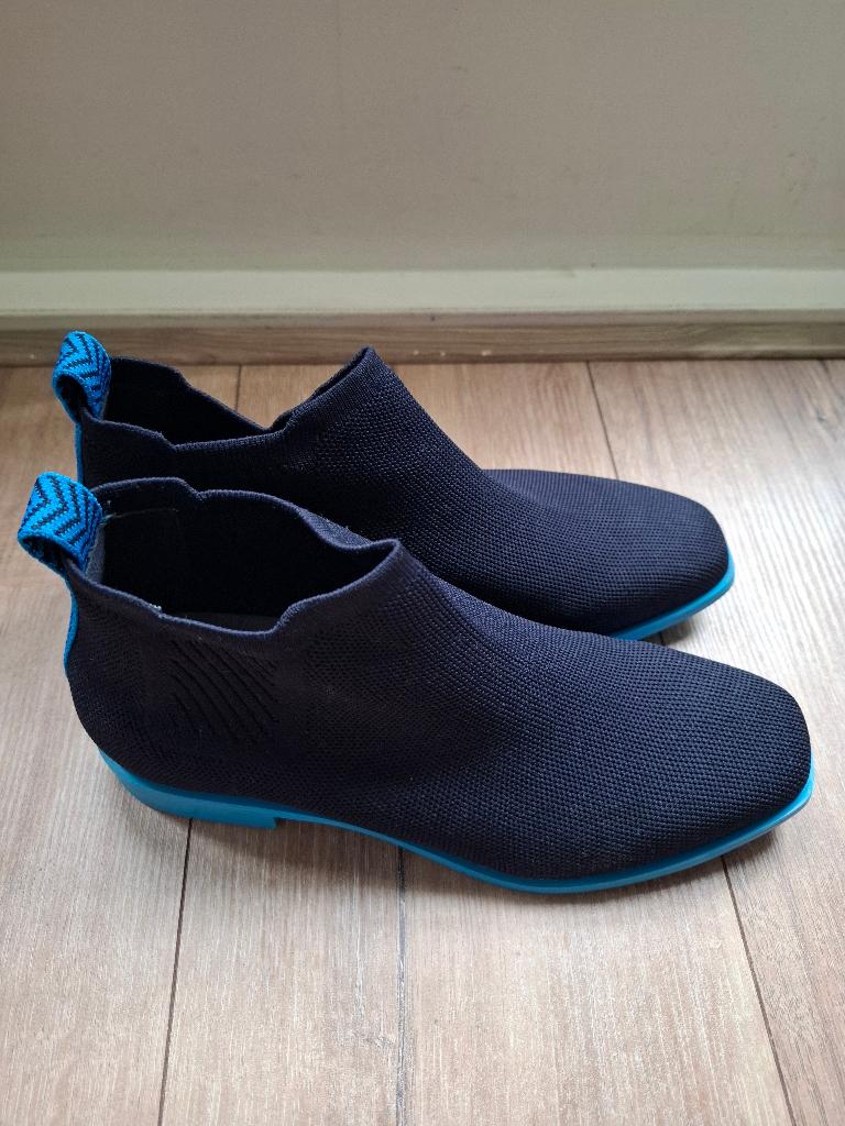Vivaia Classic Chelsea Ryan Pro, worn twice, dark blue, 38.5, Lage of Enkellaarzen, Zo goed als nieuw, Vivaia, Verzenden