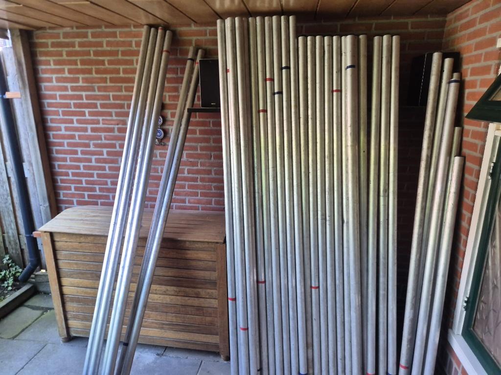 Steigerbuis aluminium 48 mm (3mm) en buiskoppelingen, Doe-het-zelf en Verbouw, Steigers, Ophalen, Gebruikt, Overige typen, Minder dan 2 meter