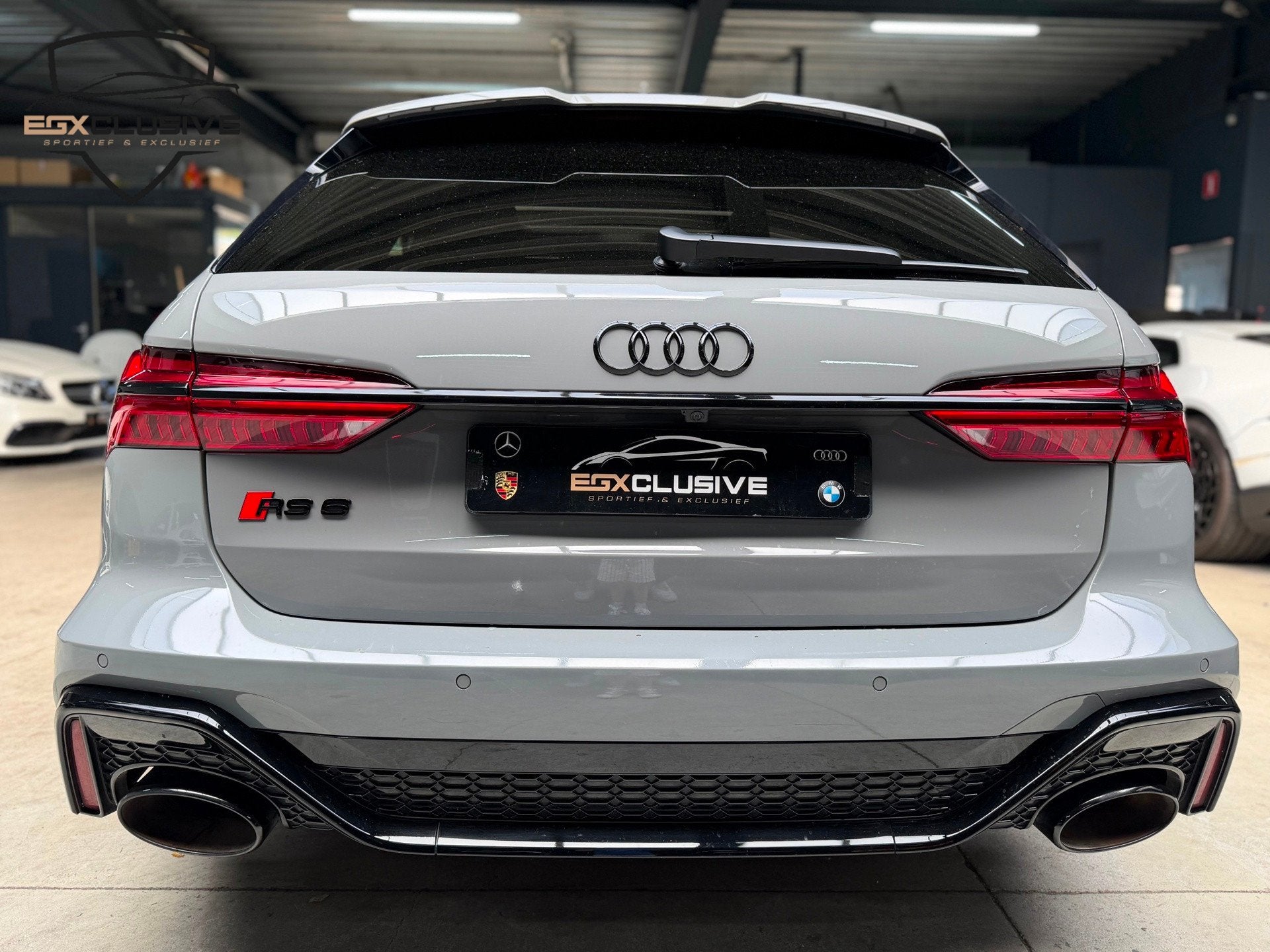 Audi RS6 Quattro performance CERAMIC|PANO|360CAMERA|ACC|HUD|, Auto's, Dealer onderhouden, Gebruikt, 2065 kg, RS6