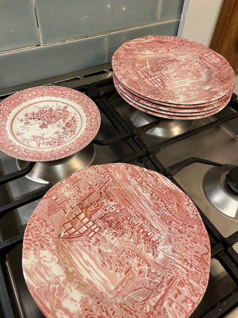 Roze vintage servies Furnivals Dickens Coaching Days te koop, Ophalen