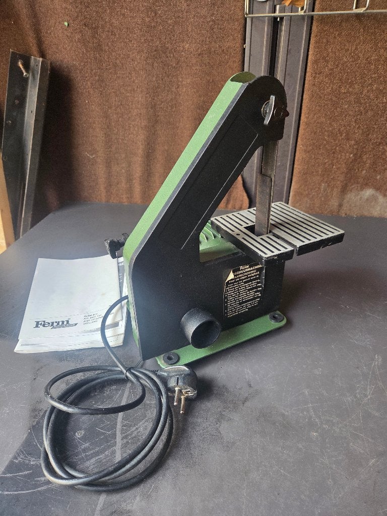 Ferm Bandschuurmachine - Robuust en Krachtig, Ophalen of Verzenden, Gebruikt, Minder dan 600 watt, Bandschuurmachine