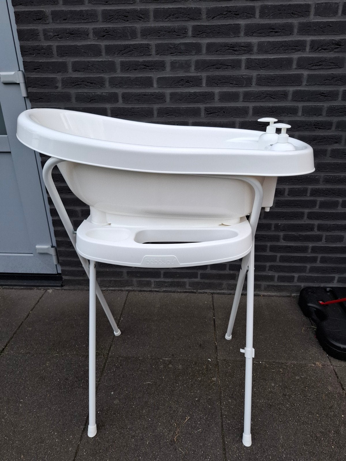 Bébé-jou babybadje met inklapbare standaard en accessoires, Ophalen, Zo goed als nieuw, Badje, Bébé-jou