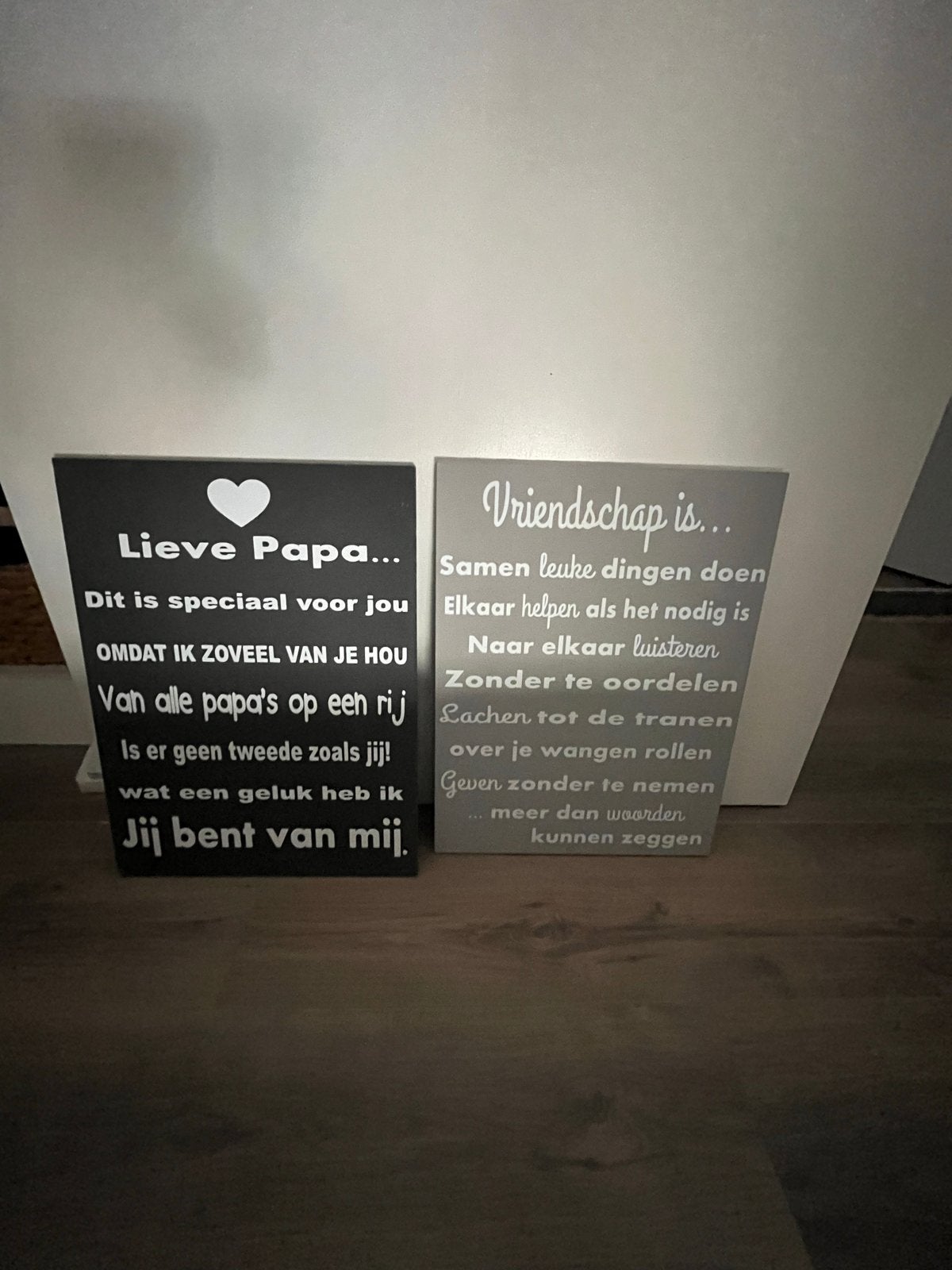 Decoratieve houten borden: Lieve Papa & Vriendschap is..., Hout, Meerkleurig, Ophalen of Verzenden, Zo goed als nieuw