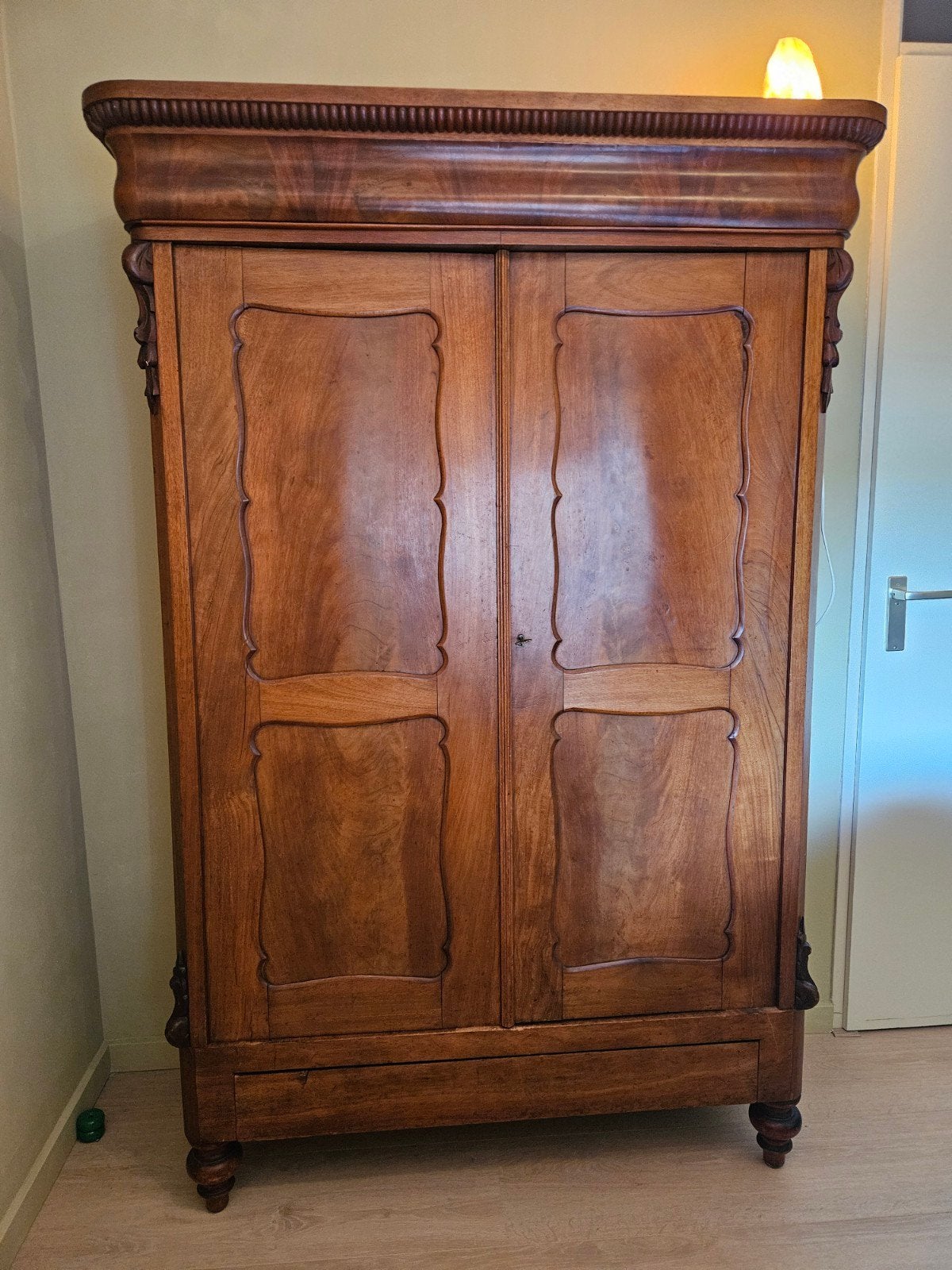 Biedermeier mahonie kast, Ophalen
