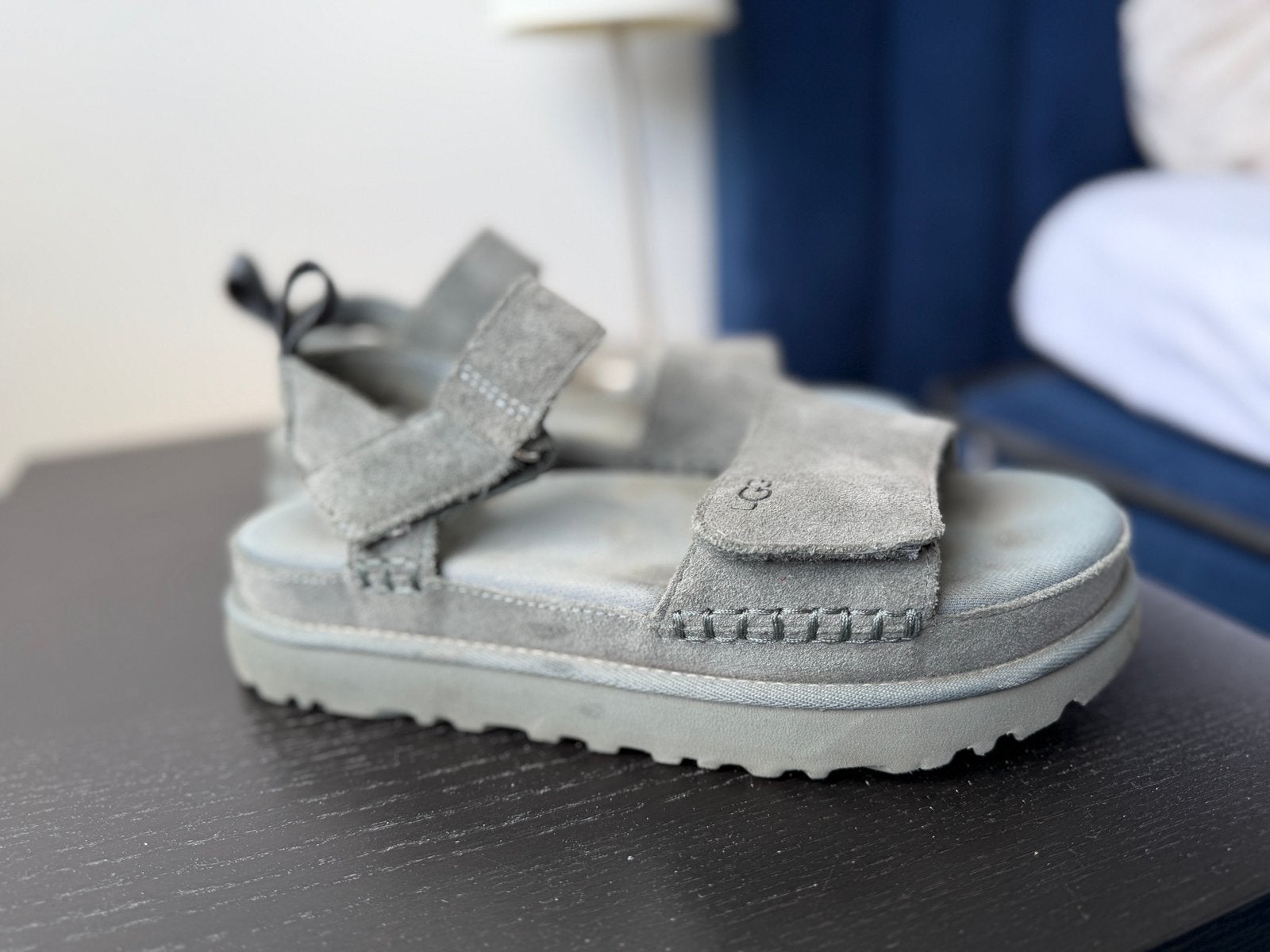 Originele UGG sandalen in grijs, maat 39., Kleding | Dames, Verzenden, Zo goed als nieuw, Grijs, Sandalen of Muiltjes