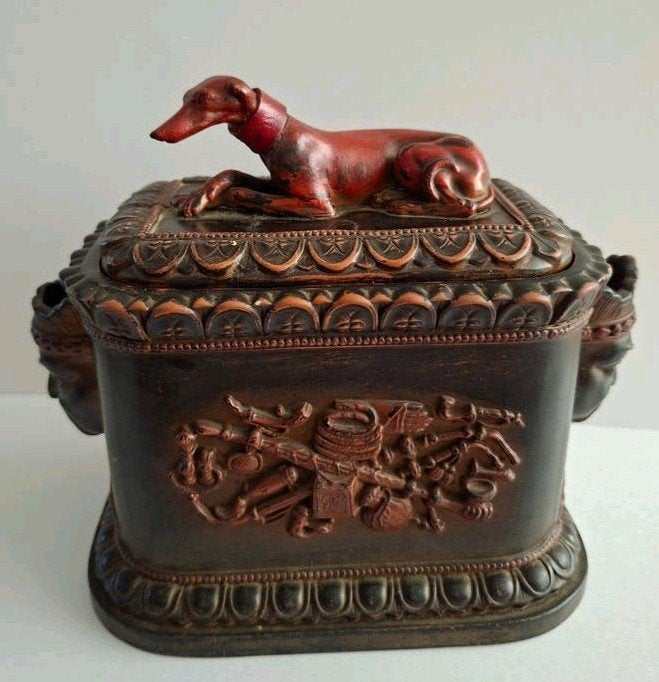 Antieke humidor W. Schiller & Zoon met windhond, beschadigd., Antiek en Kunst, Ophalen of Verzenden