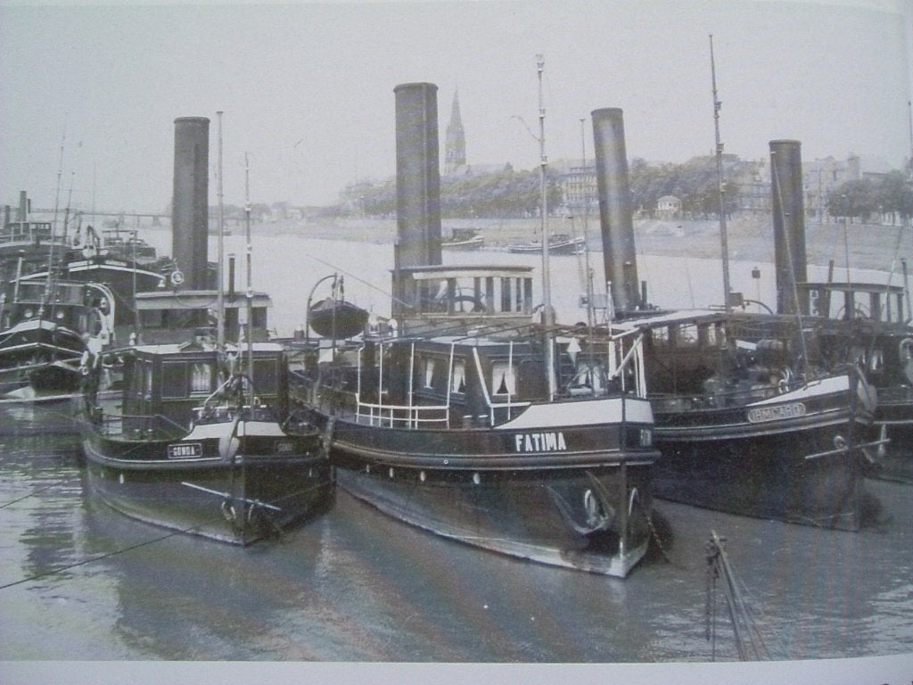 Rijn- en binnenvaart in beeld, 1935 - 1965., Verzamelen, Scheepvaart, Ophalen of Verzenden, Gebruikt, Motorboot, Boek of Tijdschrift