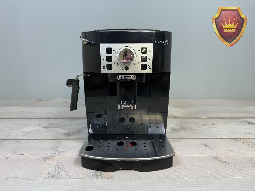DeLonghi Magnifica S koffiezet automaat, Gebruikt, 10 kopjes of meer, Koffiemachine, Niet Ingevuld