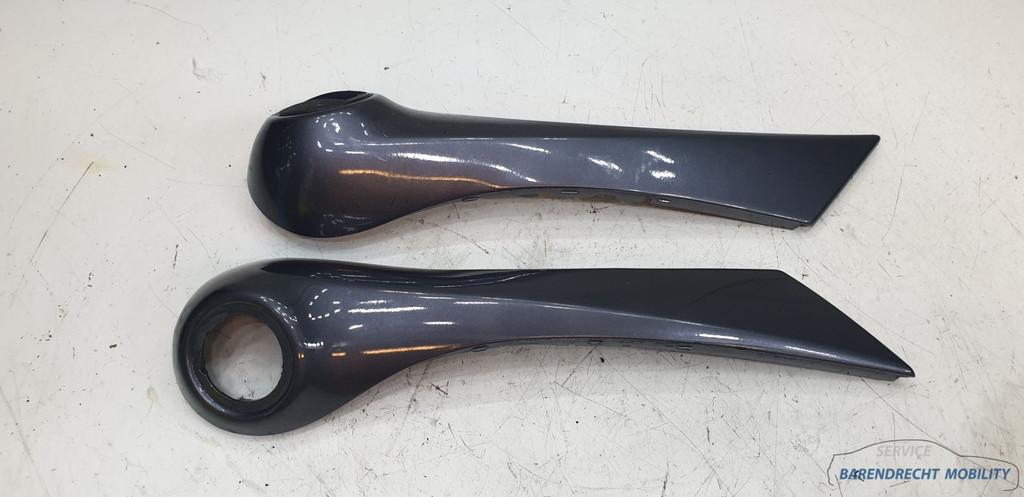Handgreep binnenzijde Megane II Antraciet Renault 8200297158, Renault Group, Gebruikt, Contact.group@renault.com, Ophalen of Verzenden