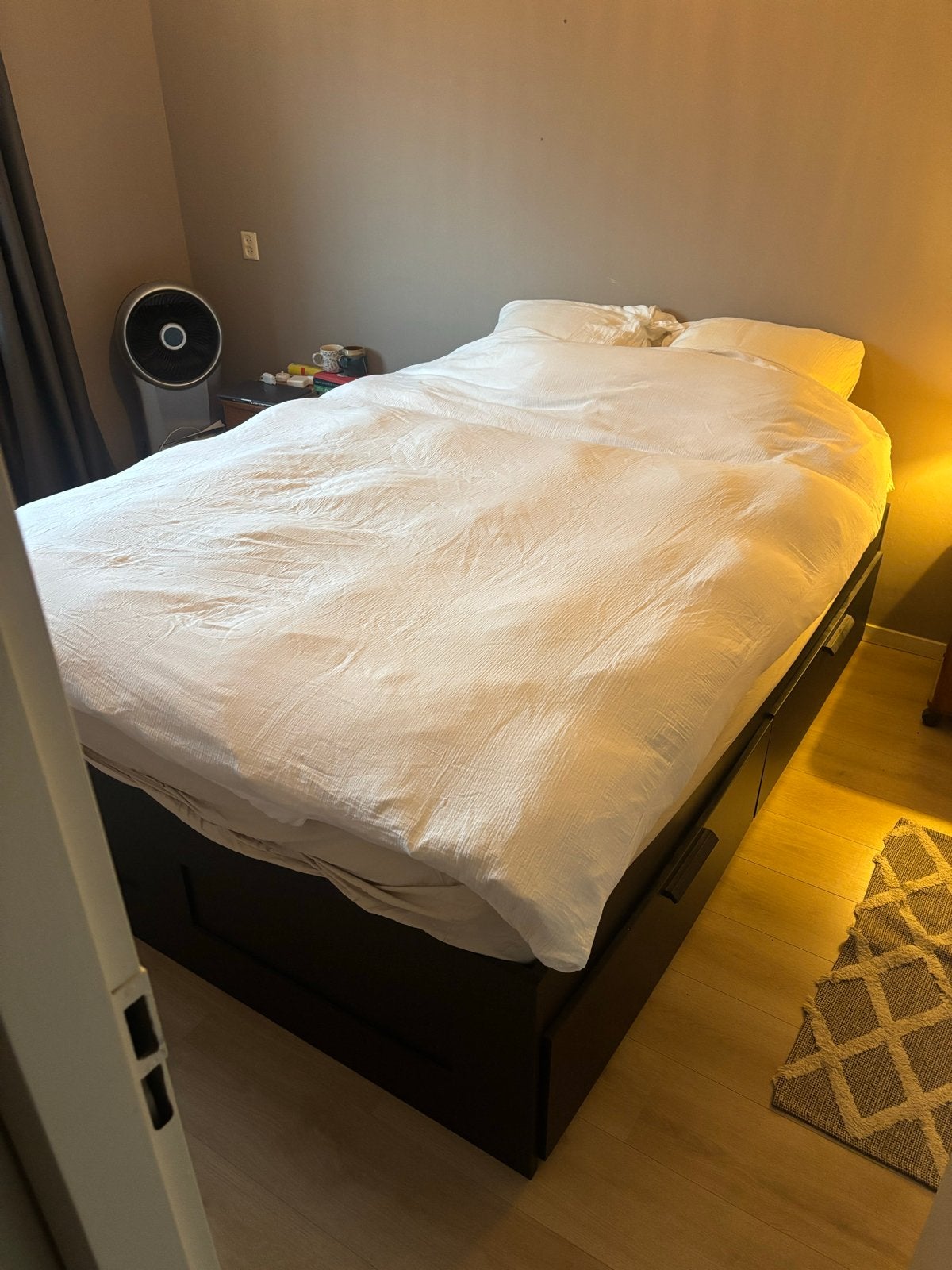 IKEA Brimnes bed 160x200 opberglades, lattenbodem en matras, Ophalen, Zwart, Tweepersoons, Zo goed als nieuw
