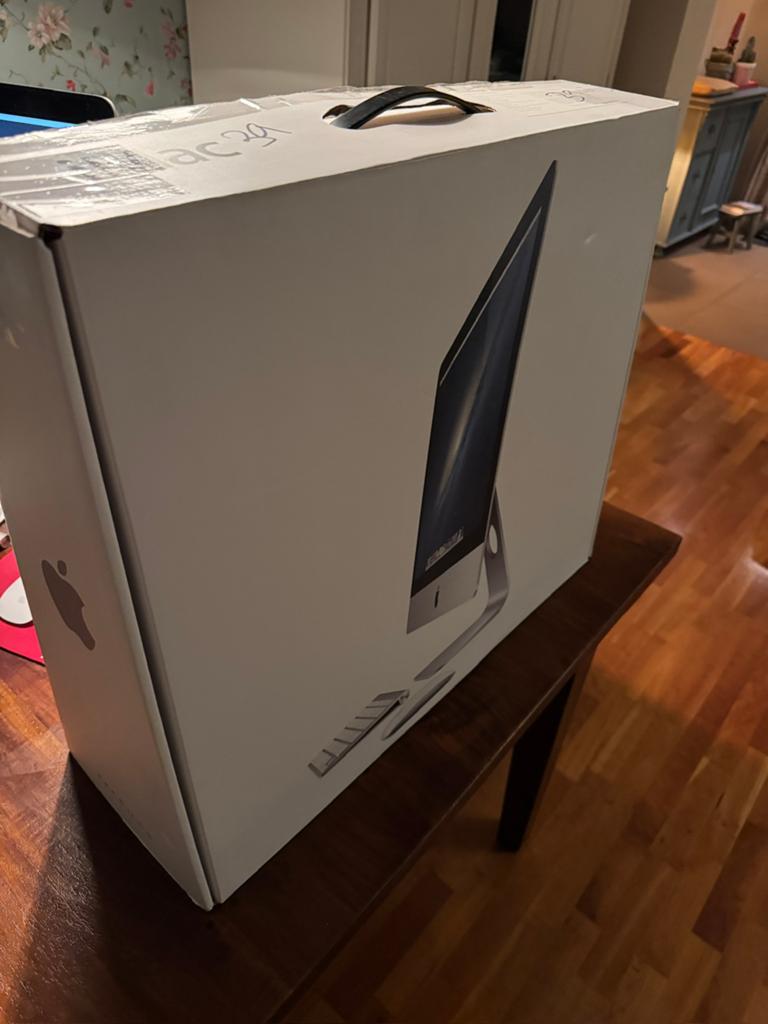 Imac 21,5" voor onderdelen, Computers en Software, Apple Desktops, Ophalen, 256 GB, 2 tot 3 Ghz, IMac