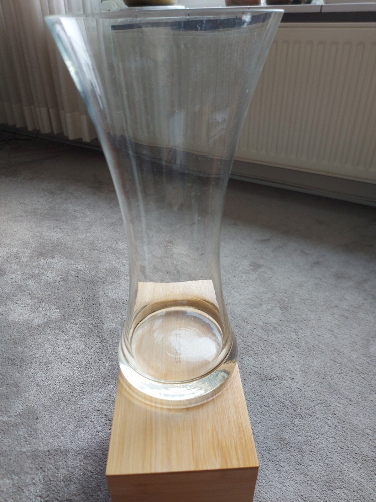 grote glazen vaas Hoog 30 cm x Diameter 14,3 cm, Huis en Inrichting, Woonaccessoires | Vazen, Ophalen