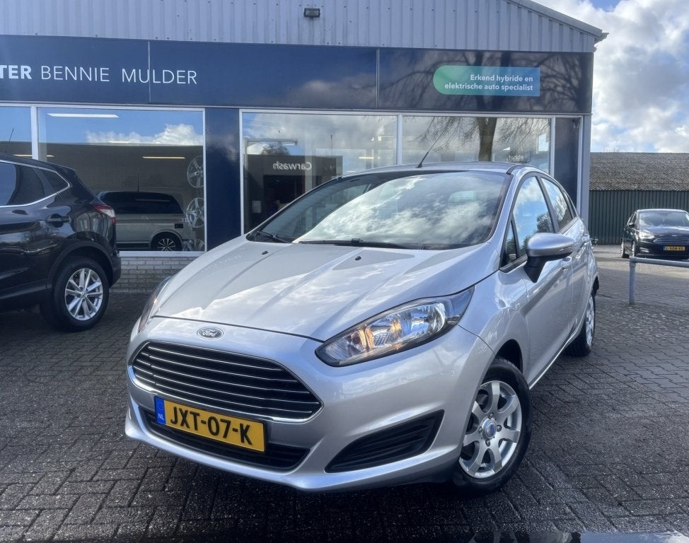 Ford Fiesta 1.0 EcoBoost AIRCO / NAVI / NWE. D-RIEM, Voorwielaandrijving, Euro 5, Gebruikt, Zwart