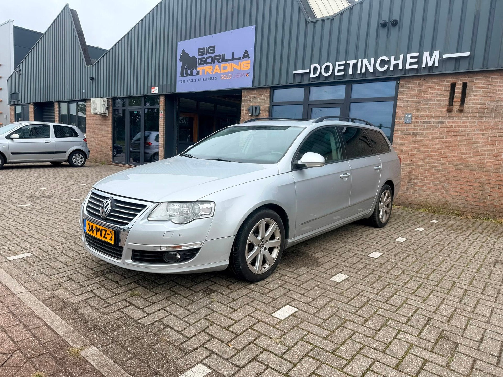 Volkswagen Passat Variant 2.0 TFSI Comfortline-trekhaak-airc, Auto's, Gebruikt, 4 cilinders, 1984 cc, Automatische klimaatregeling