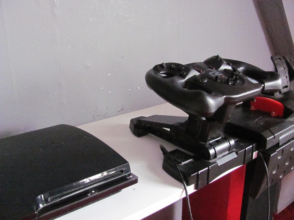 PS4 racestuur met pedalen type WH4-3201V sleh-00401, Spelcomputers en Games, Ophalen of Verzenden, Zo goed als nieuw, Stuur of Pedalen